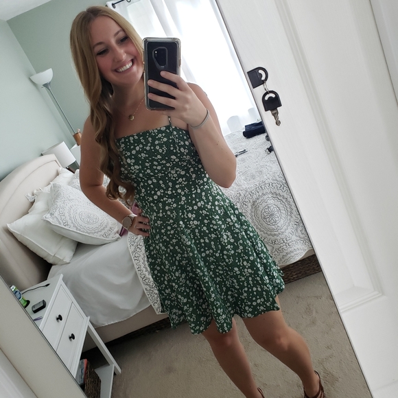 Meet your Posher, Maria - Picture 2 of 5